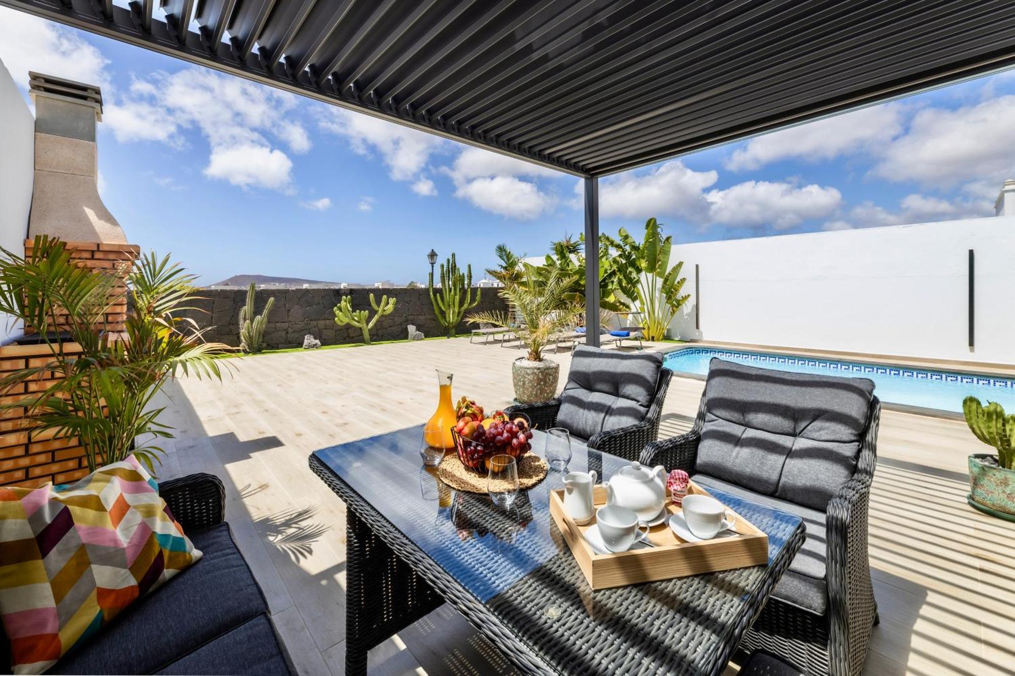 Villa Playa Blanca - Heated Pool, Aircon 外观 照片