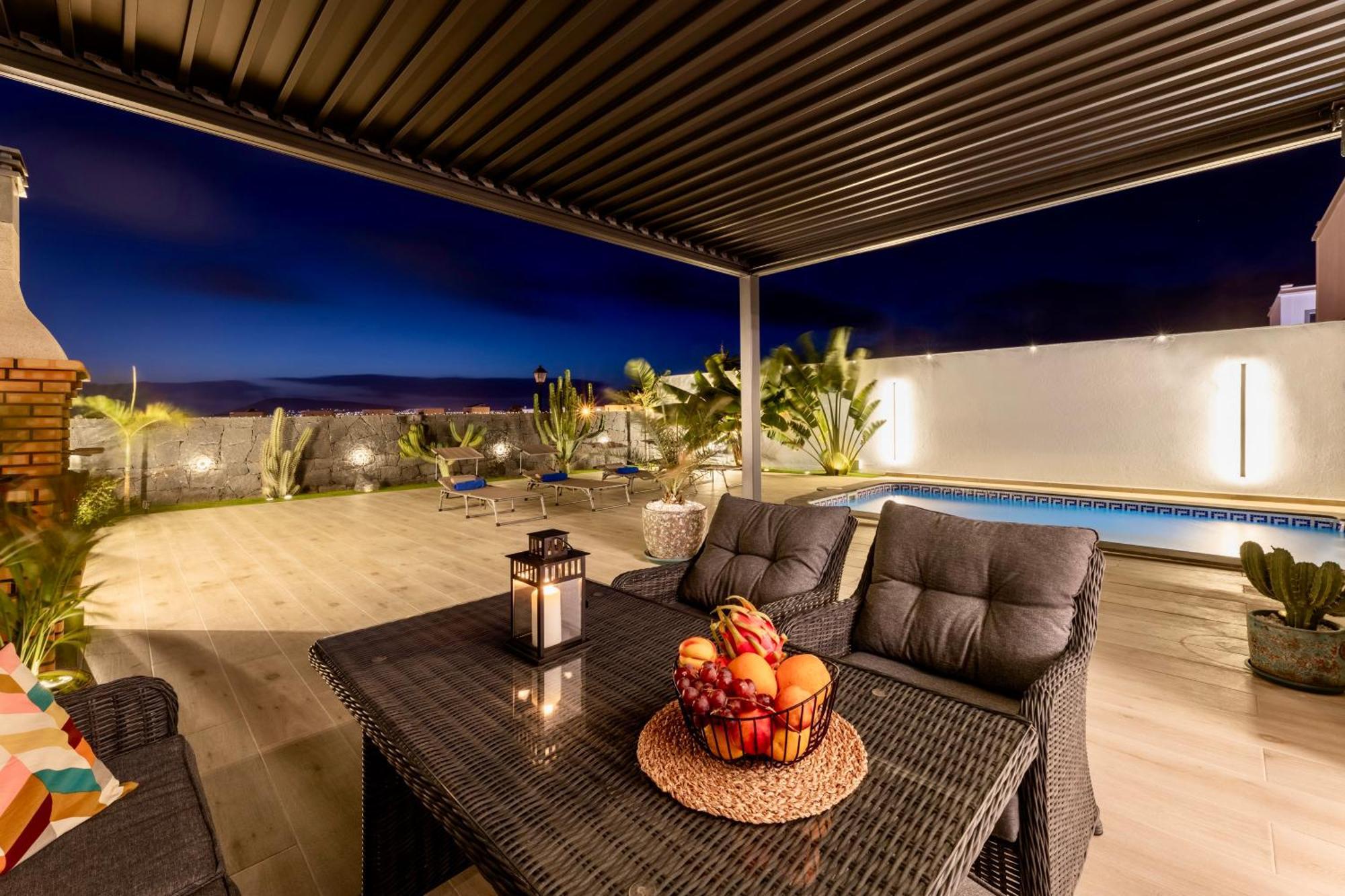 Villa Playa Blanca - Heated Pool, Aircon 外观 照片